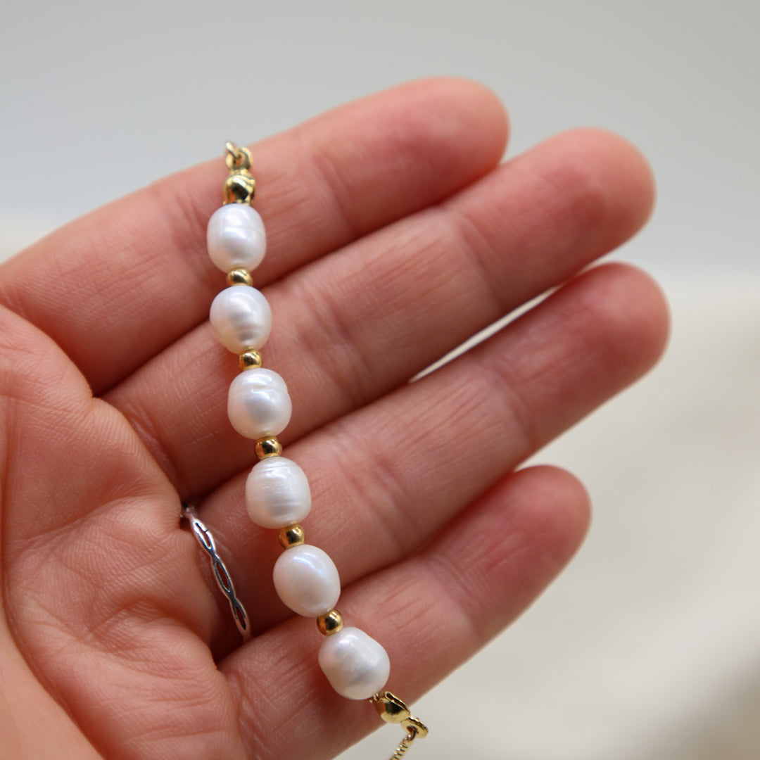 Armband „Perla“ mit Naturperlen und Edelstahl